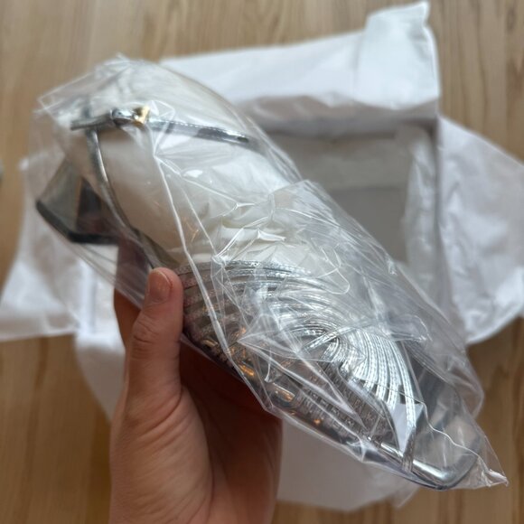 Brand New Suzanne Rae Silver 70's Low Sandal - Picture 3 of 8